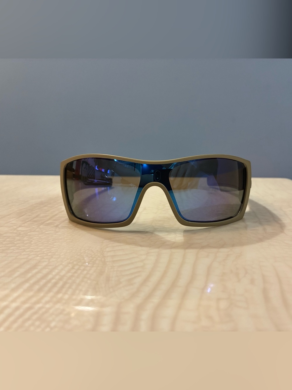Oakley Batwolf Olive Green Frame Sunglasses - Picture 13 of 16